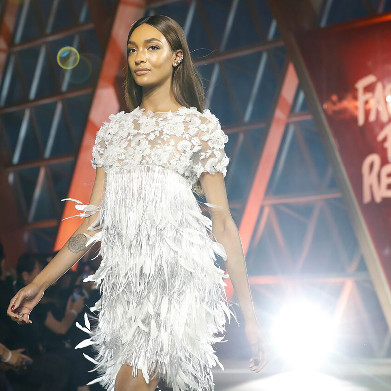 Jourdan-Dunn-FFR-2017-1-Crop-1.jpg